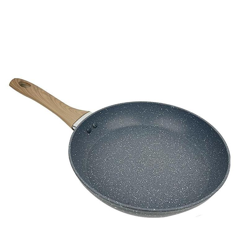 Wooden Handle Omelette Pan, 1 Count Household Aluminum Frying Pan, Non-Stick Frying Pan, for Home Kitchen Use