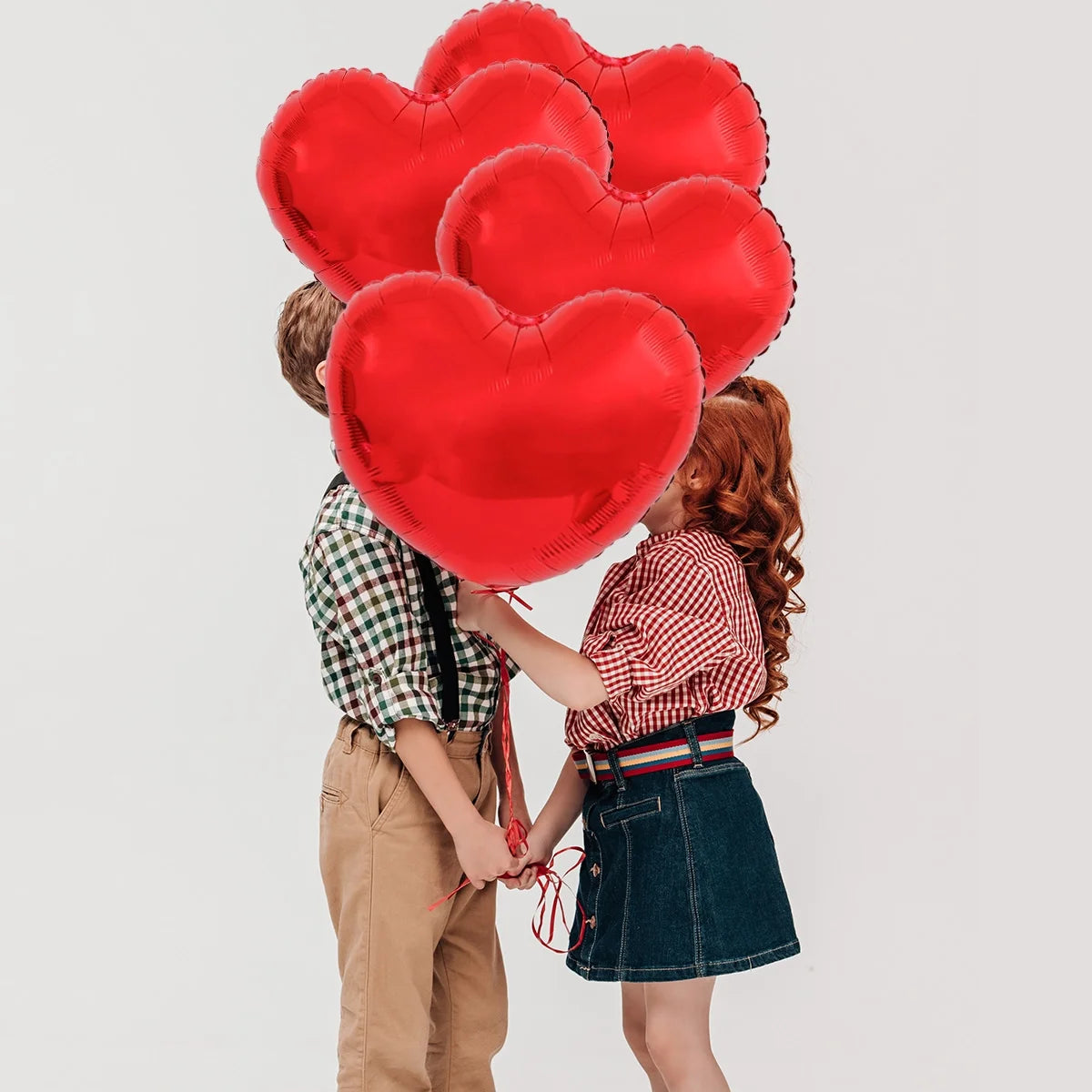 Heart-Shaped Balloons for Valentine's Day - Romantic 15-Piece Decoration Set for Anniversaries and Proposals, 33" Red Balloons